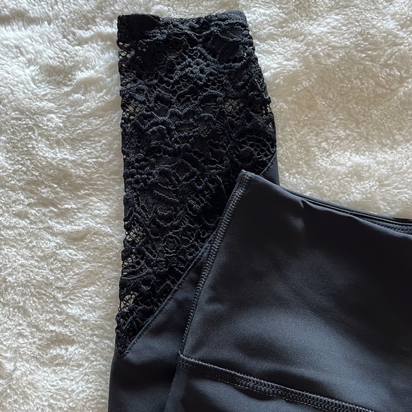 CELESTINE HIGH RISE LEGGING WITH LACE CONTRAST DETAIL XS - Picture 3 of 6